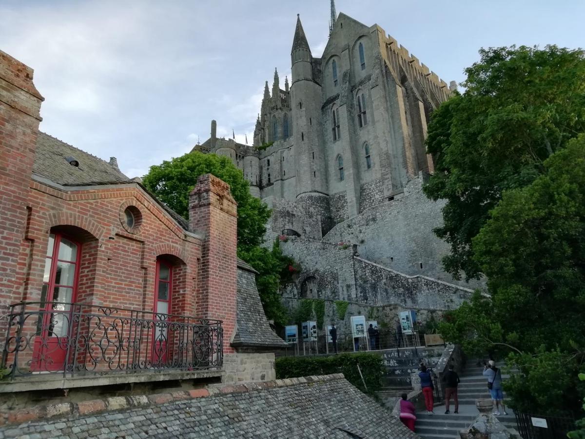 Mamoucafecouette Bed & Breakfast Roz sur Couesnon Bagian luar foto