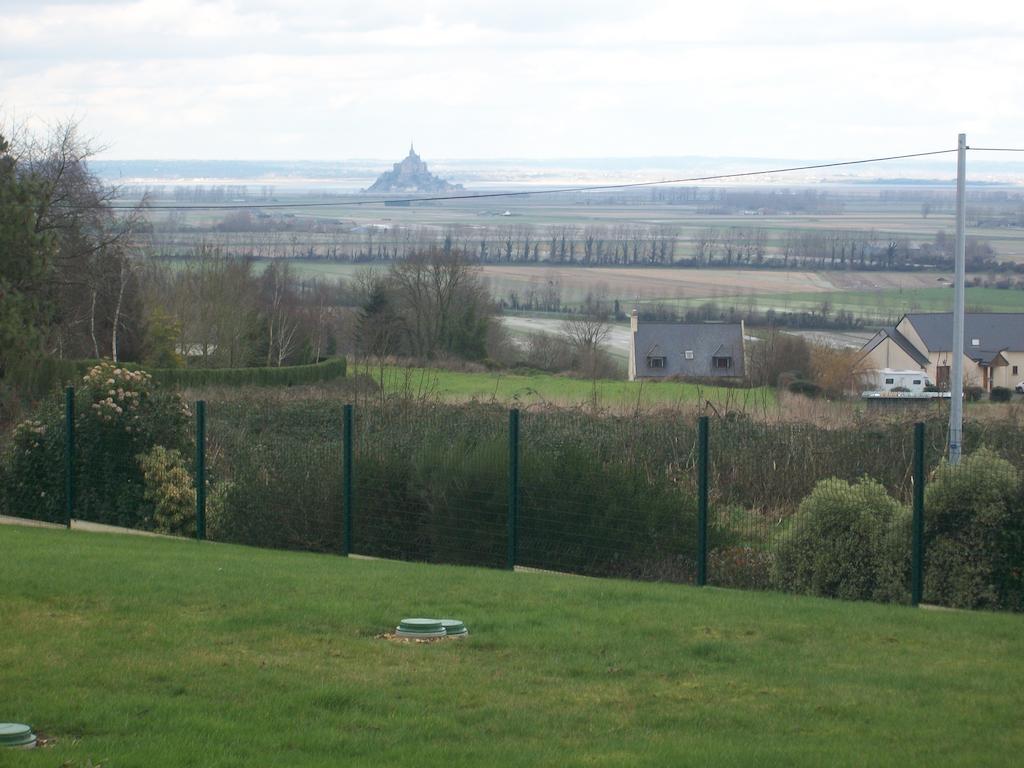 Mamoucafecouette Bed & Breakfast Roz sur Couesnon Bagian luar foto